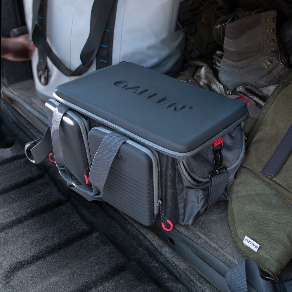 COMPETITOR PREMIUM RANGE BAG WITH FOLD-UP MAT GRAY MOLDED