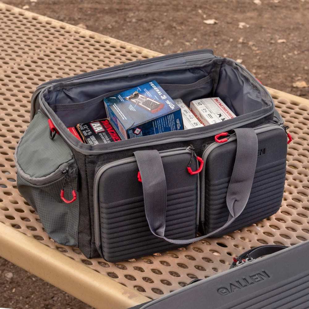 COMPETITOR PREMIUM RANGE BAG WITH FOLD-UP MAT GRAY MOLDED